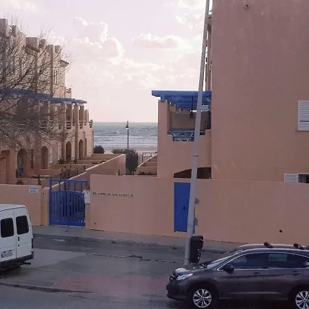 Cozy House - View & Balcony Apartamento
