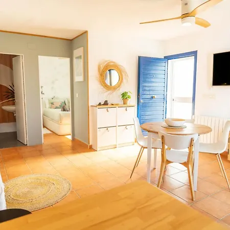 Cozy House - View & Balcony Apartment *